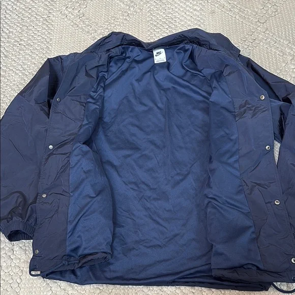 Nike Navy Blue Windbreaker Jacket - Picture 2 of 2